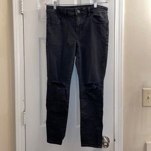 American Eagle: Size 12 Short Next Level Stretch Jeans. Black